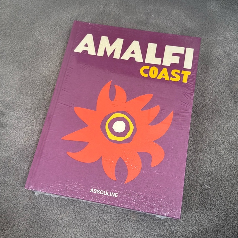 AMALFI COAST assouline book